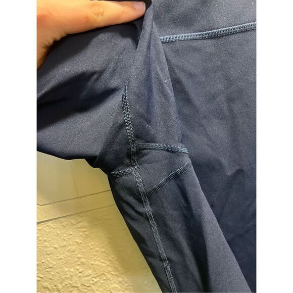Lululemon Blue Leggings Woman’s Size 18 - Picture 12 of 12